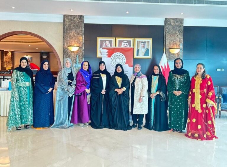 جمعية النور للبر تحتفل بيوم المرأة البحرينية وبأعياد مملكة البحرين.